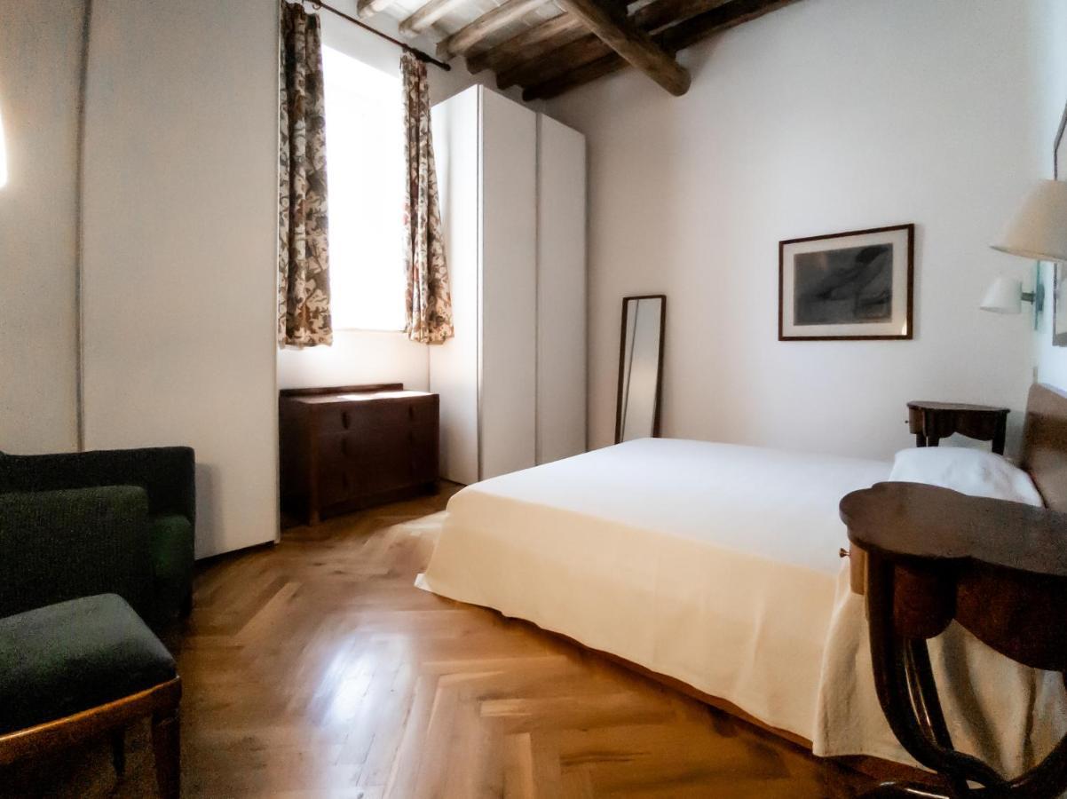 Raffaello Terrace - Near Piazza Navona Appartement Rome Buitenkant foto